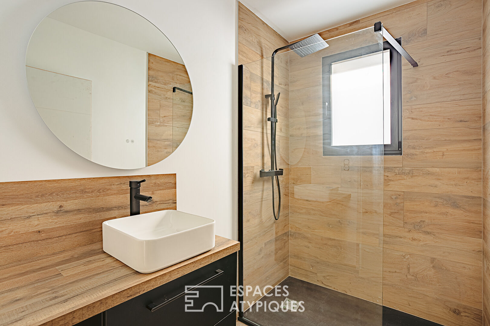 Épure contemporaine aux portes de Rochefort