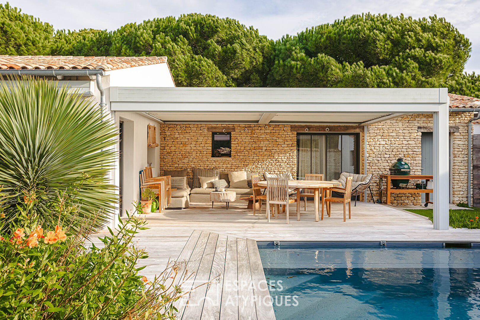 Contemporaine aux prestations soignées