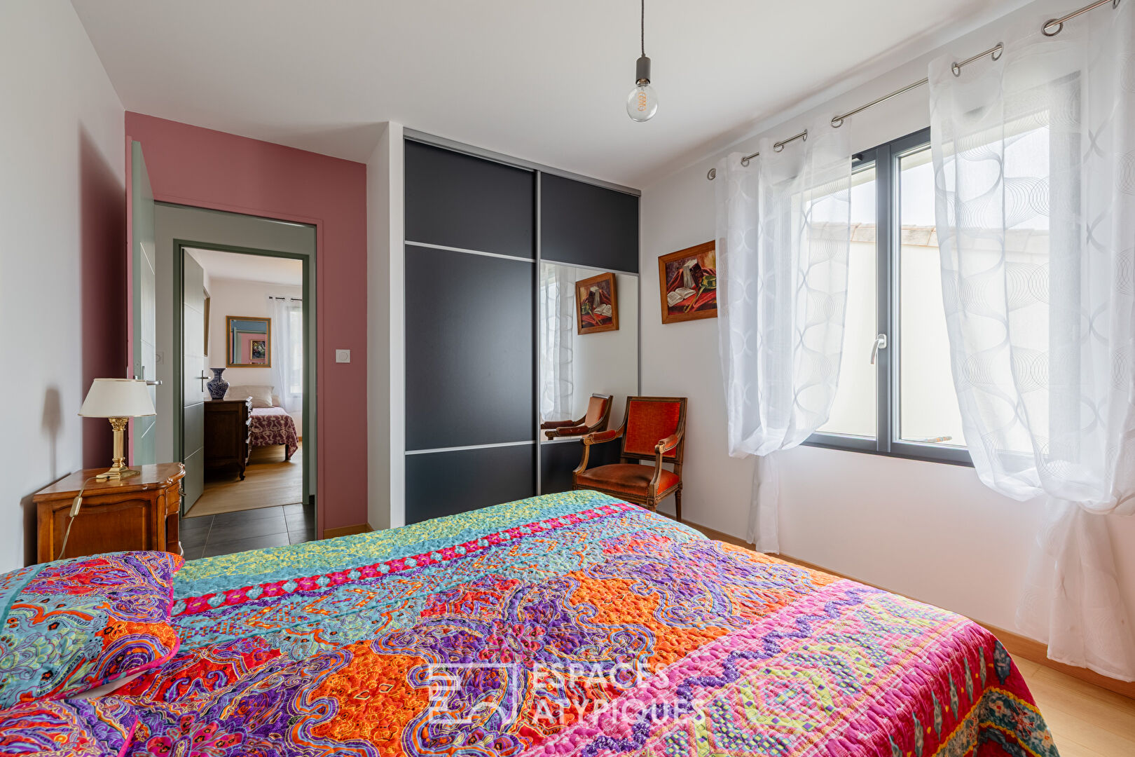 Maison récente en pierre de taille à l’esprit charentais