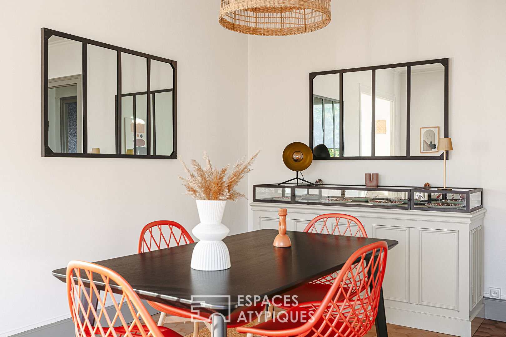 Maison au calme avec garage hors norme dans le quartier de La Trompette