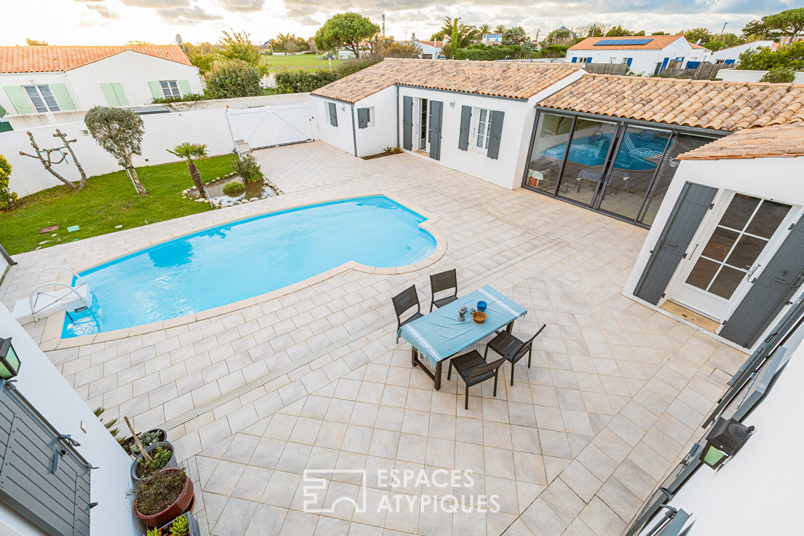 Villa bord de mer entre charme, sérénité et art de vivre estival