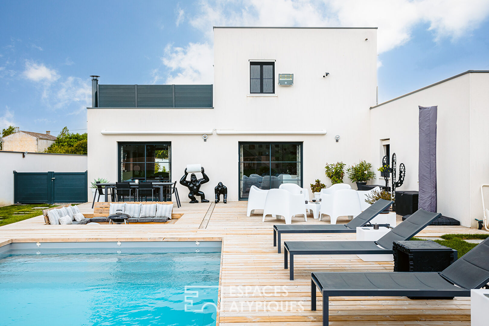 Contemporaine au parc paysagé