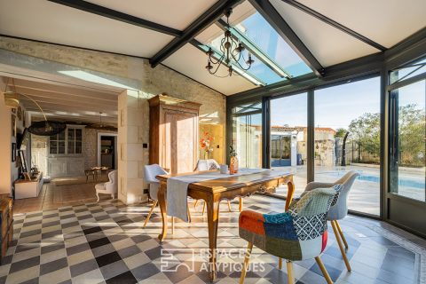 Familiale charentaise rénovée avec soin