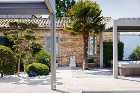 Maison contemporaine et horizon marin