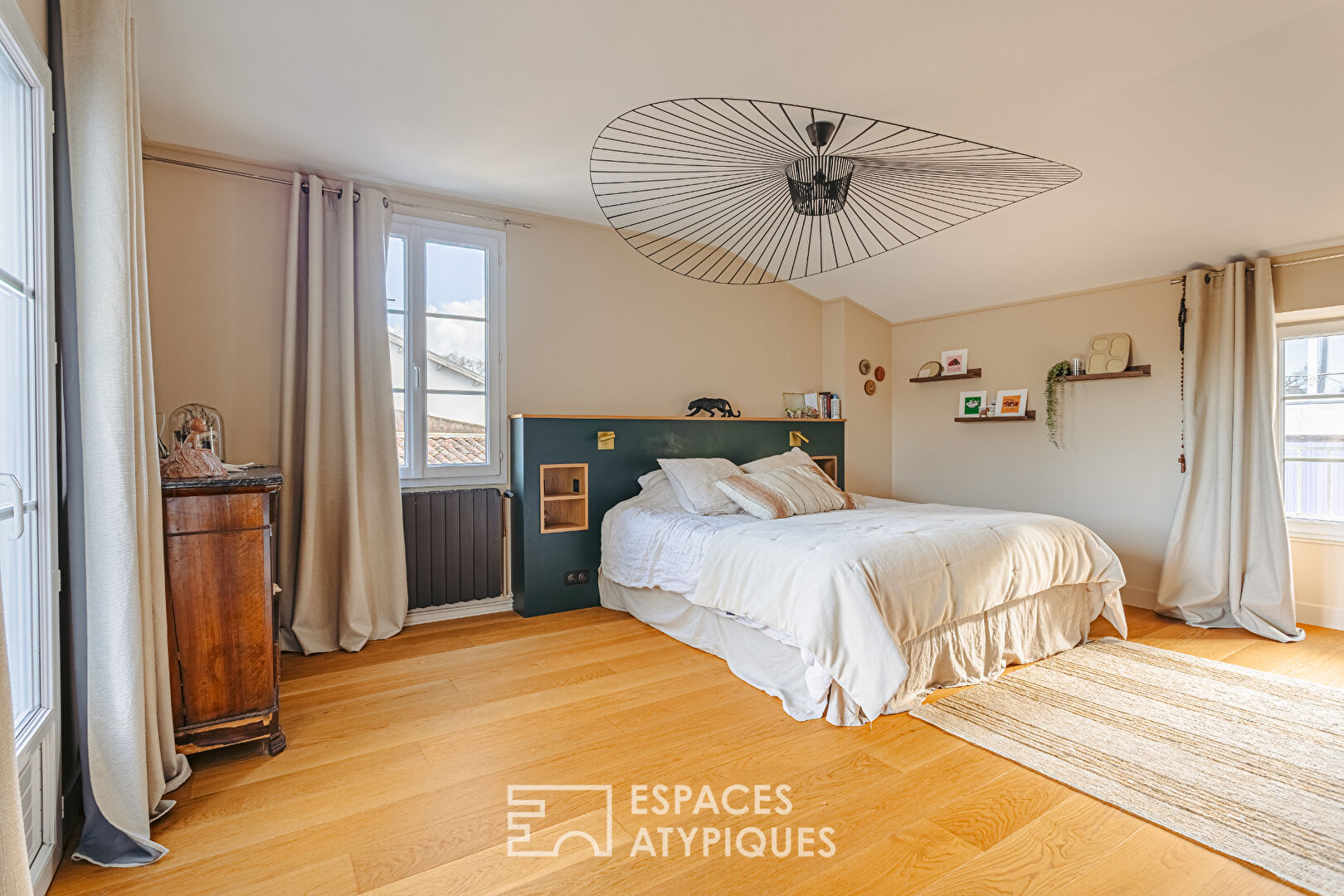 Demeure d&rsquo;exception avec jardin et garage