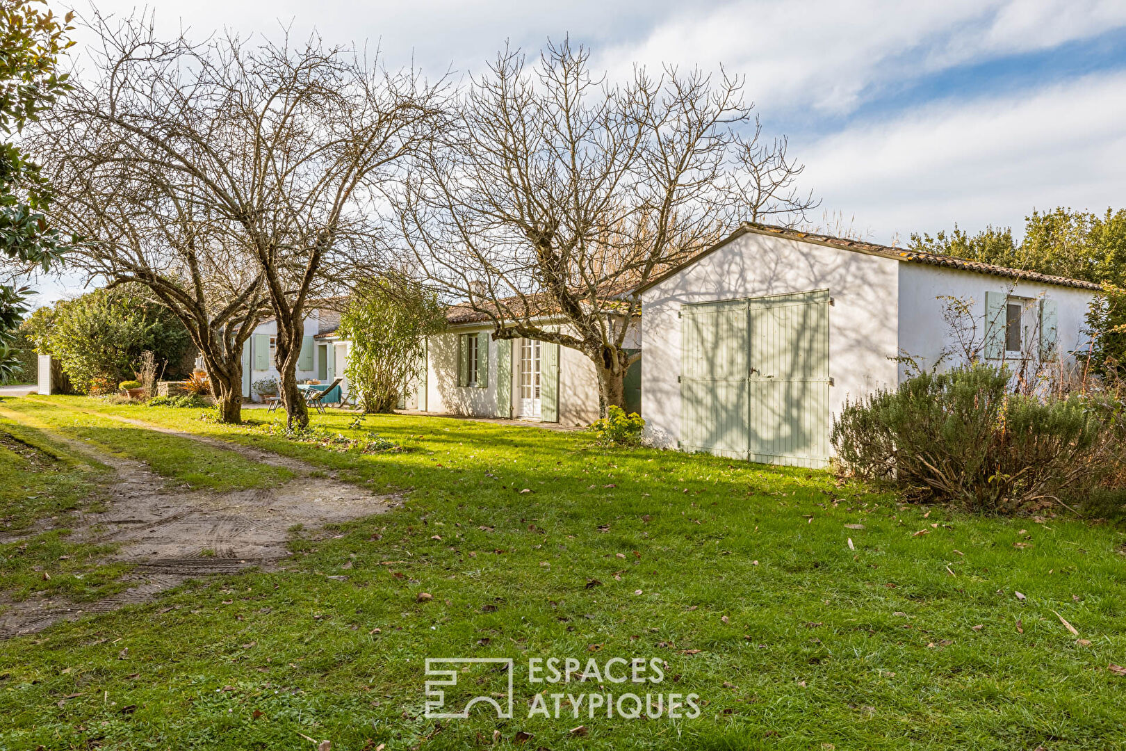 L&rsquo;âme d&rsquo;une maison Oléronaise au coeur d&rsquo;un vaste jardin préservé