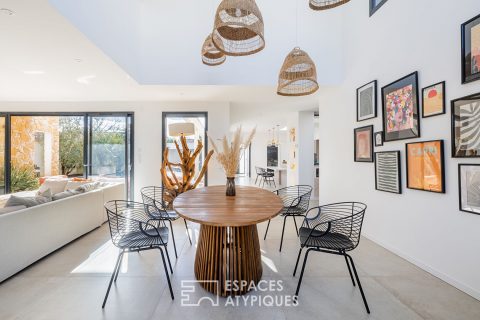 Maison d&rsquo;architecte solaire avec piscine