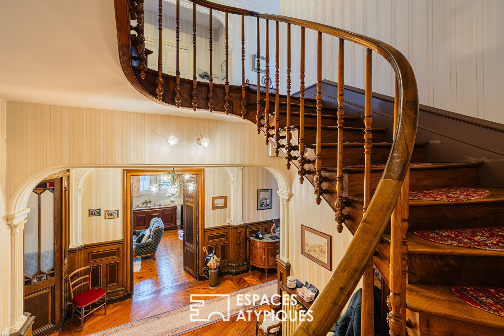 Majestueuse villa bourgeoise de 1891 entre art de vivre et patrimoine