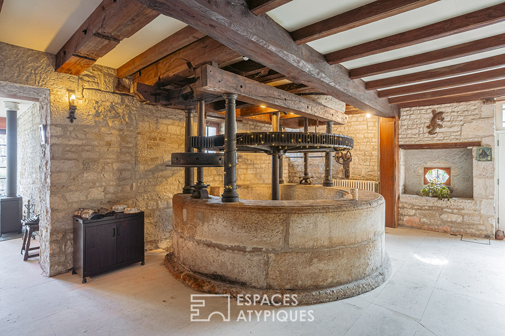 Ancien moulin aux maisons de charme et ses dépendances