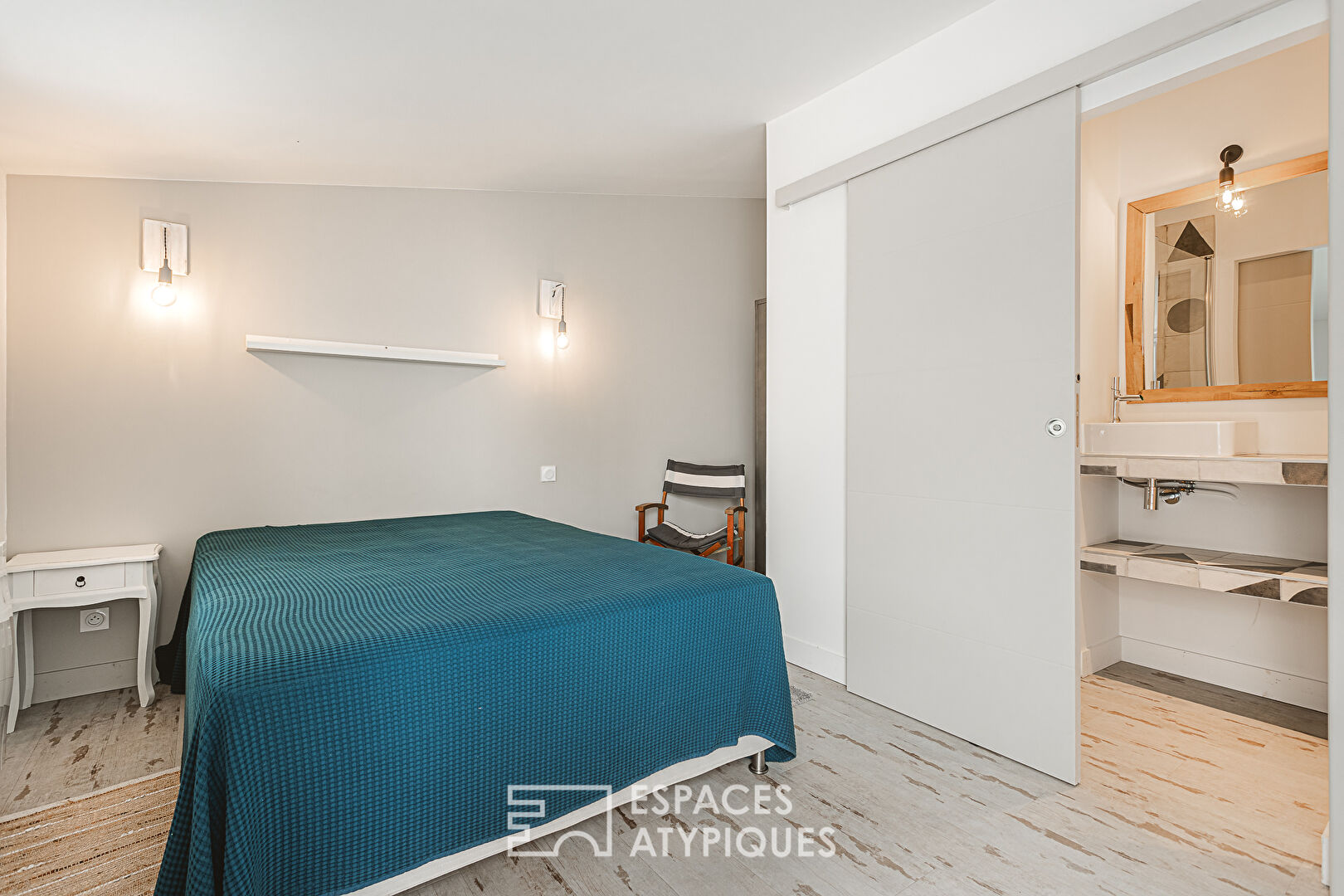 Ancien chai viticole réhabilité en loft