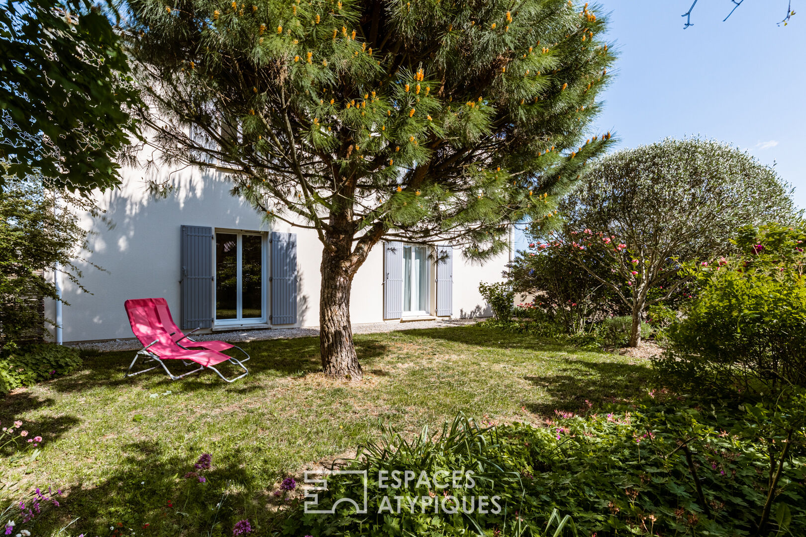 Villa avec gîte sur les hauteurs du village