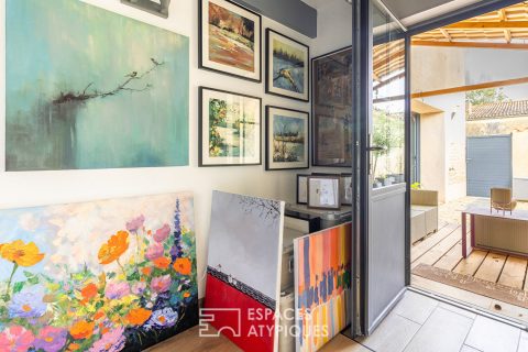 Élégance de la pierre et du bois dans une bâtisse de caractère