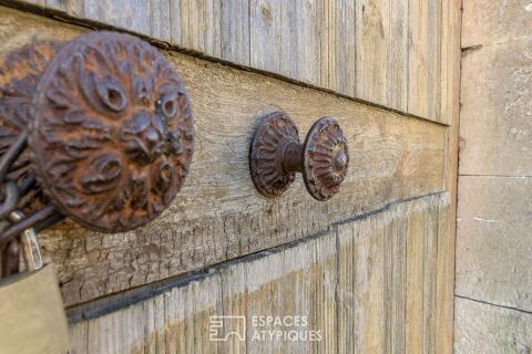 Majestueux presbytère en pierre : une page blanche au cachet historique