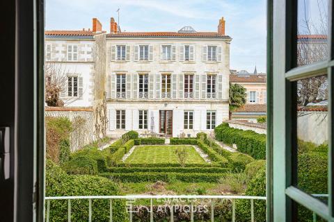 Hôtel particulier historique et son pavillon au cachet atypique