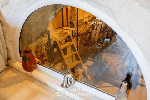 Ancien moulin à farine du XVIIe siècle dans son écrin naturel