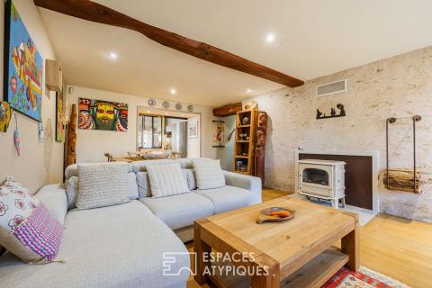 Charentaise de caractère, rénovation singulière et charme de la pierre