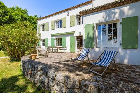 Maison de famille, belle endormie à révéler