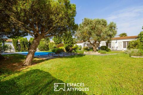 Villa familiale avec dépendances et jardin luxuriant