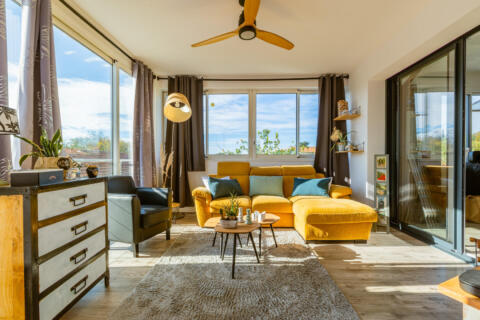 Maison familiale aux multiples facettes, entre convivialité et douceur de vivre
