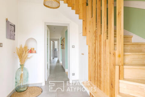 Lumière et fluidité : une maison de famille entièrement réinventée