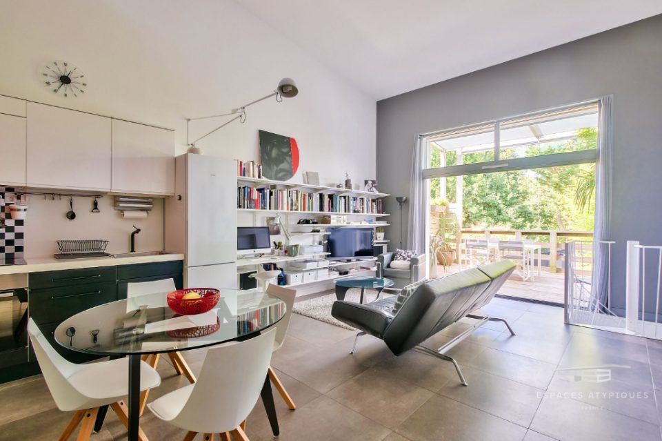 17000 LA ROCHELLE - Citadine d'architecte comme un loft - Réf. EALR283.1