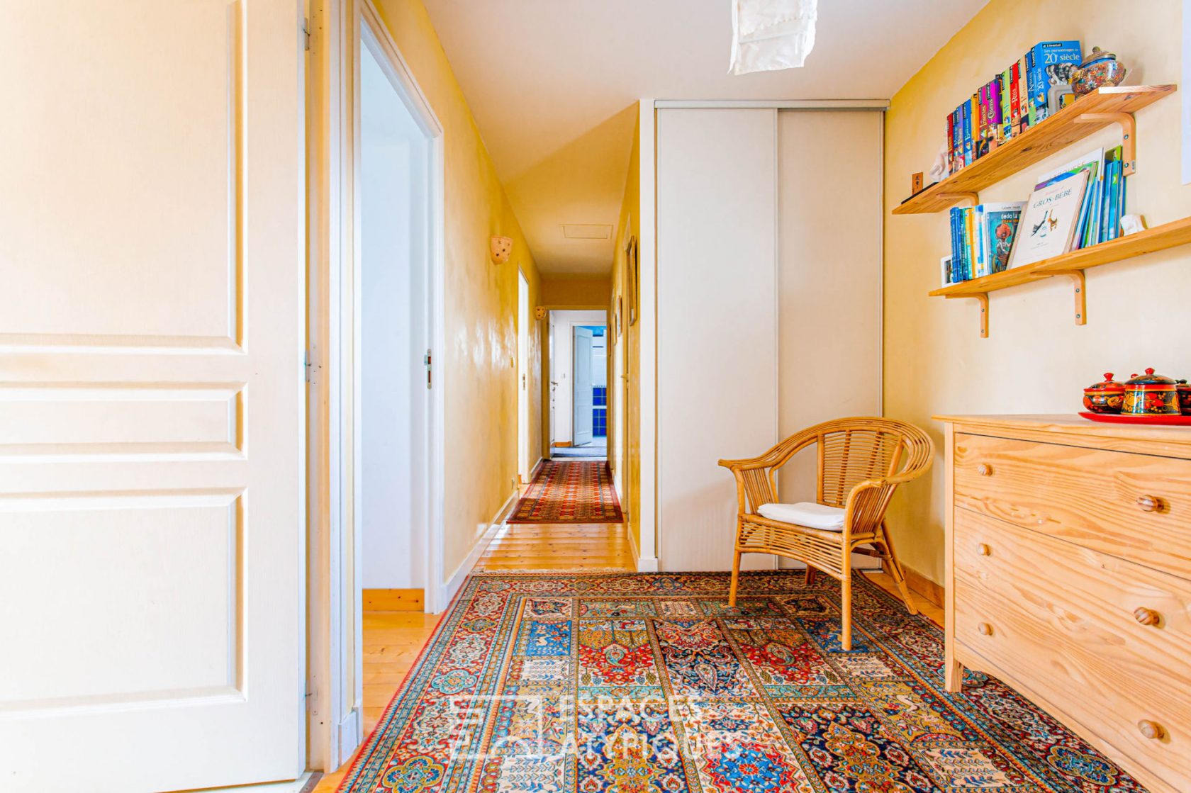 VENDUE PAR NOTRE AGENCE – Ancienne grange authentique en coeur de village