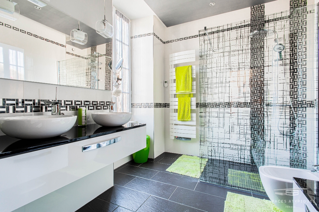 Prestigieuse Charentaise en deux logements