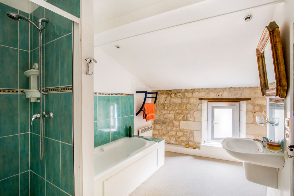 Maison authentique avec vue sur la Charente