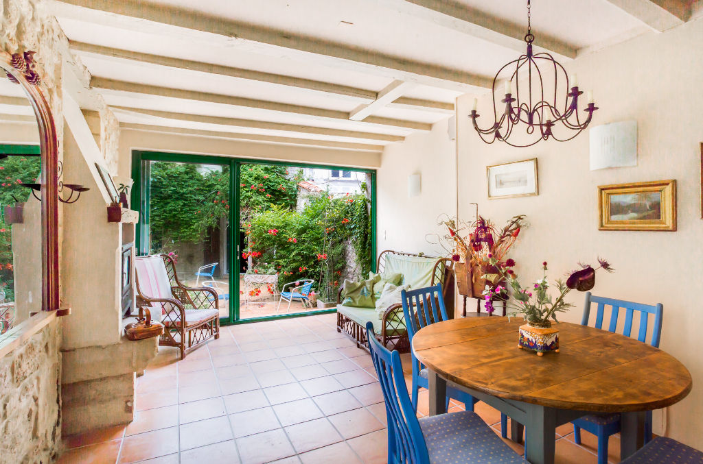 Maison authentique avec vue sur la Charente