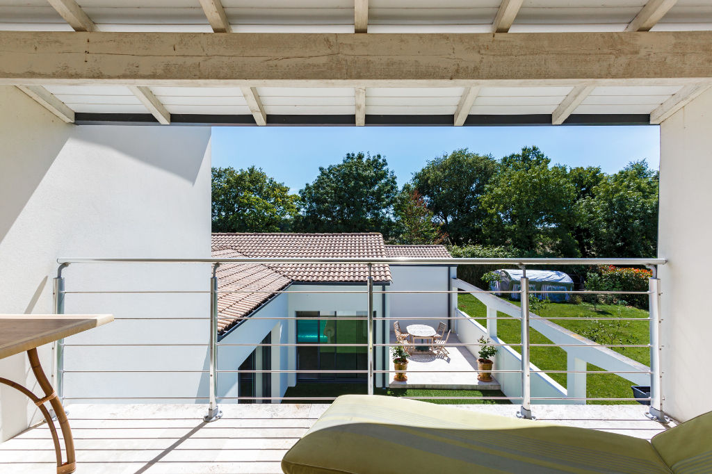 Maison d’architecte avec piscine intérieure
