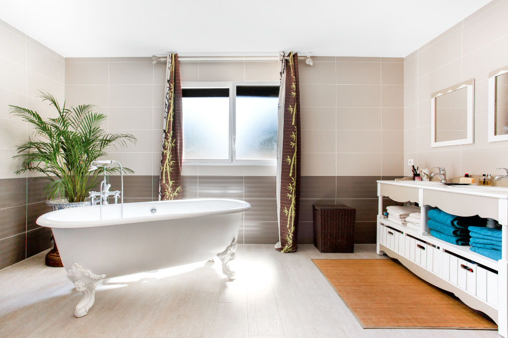 Maison d’architecte avec piscine intérieure