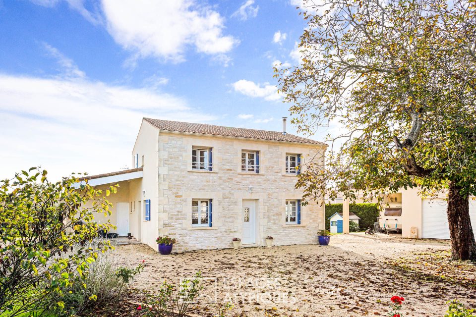 17250 SAINT PORCHAIRE - Contemporaine familiale à l'esprit Charentais - Réf. EALR527