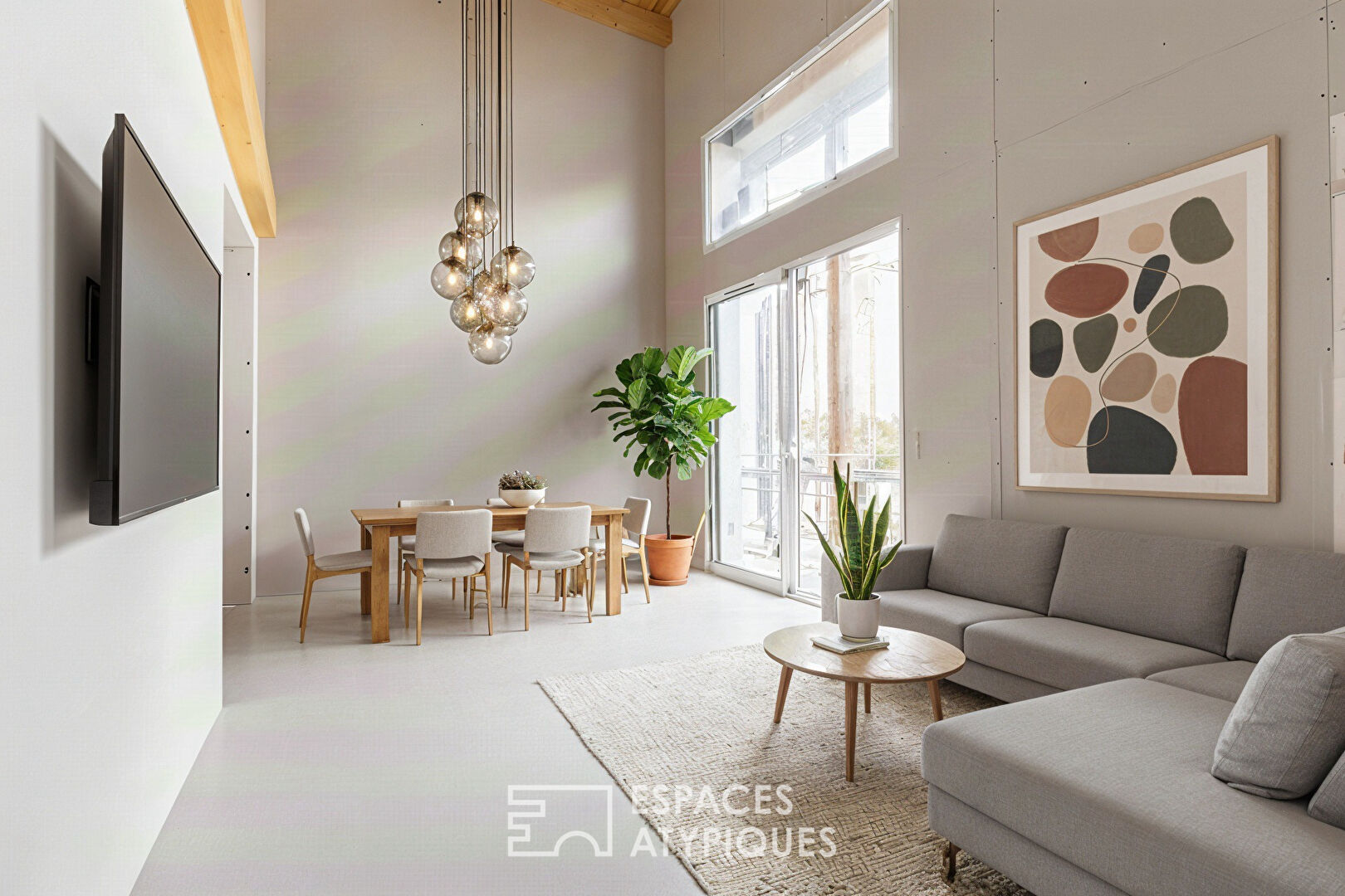 Appartement en duplex aux volumes harmonieux