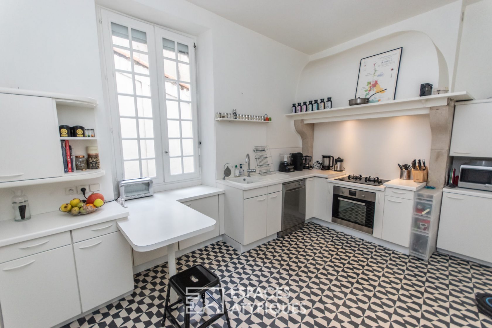 Sublime appartement type Haussmannien au coeur des rues piétonnes