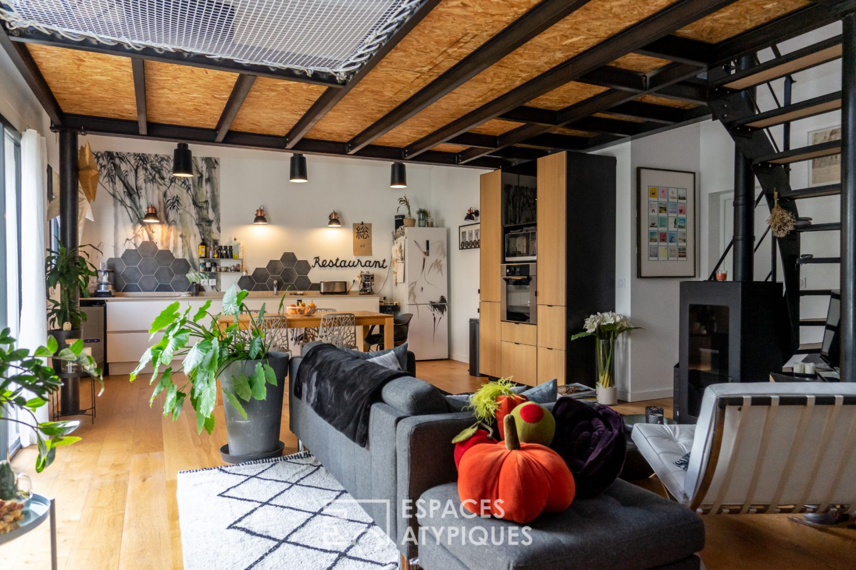 Maison rénovée esprit loft en coeur de ville