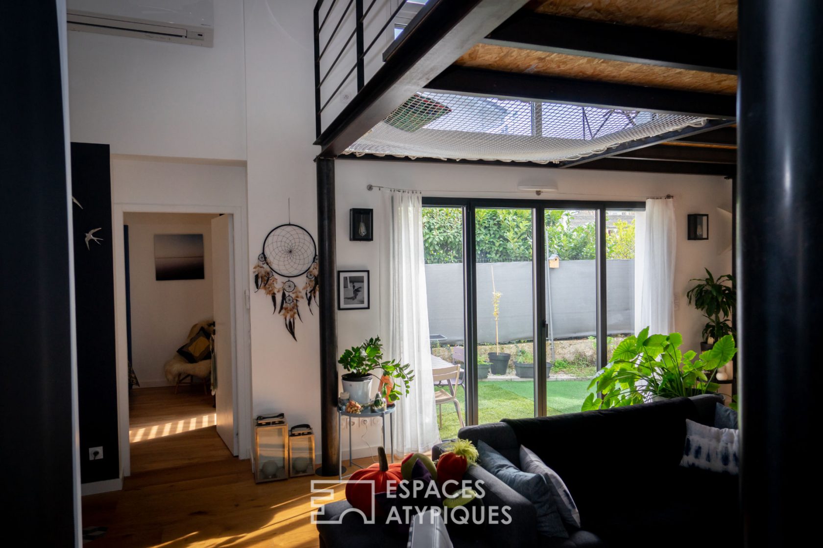 Maison rénovée esprit loft en coeur de ville