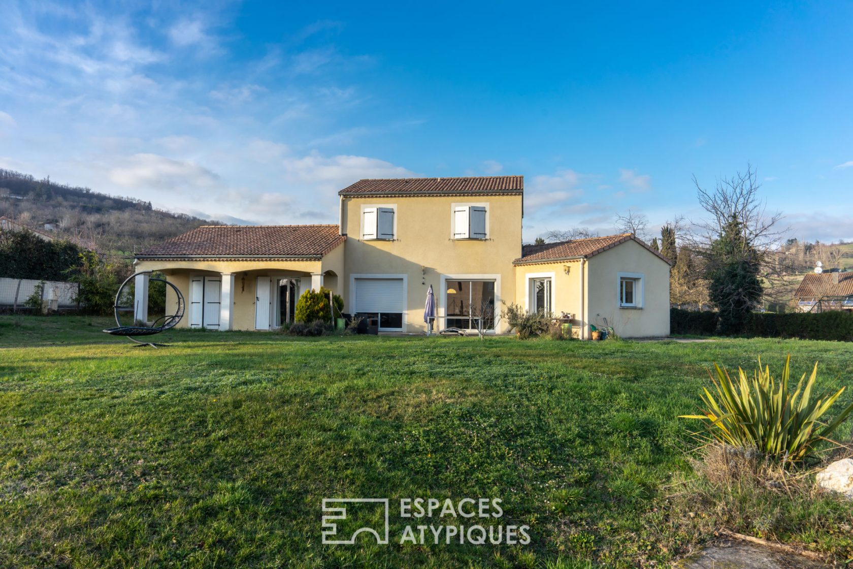 Maison de Village au vaste terrain
