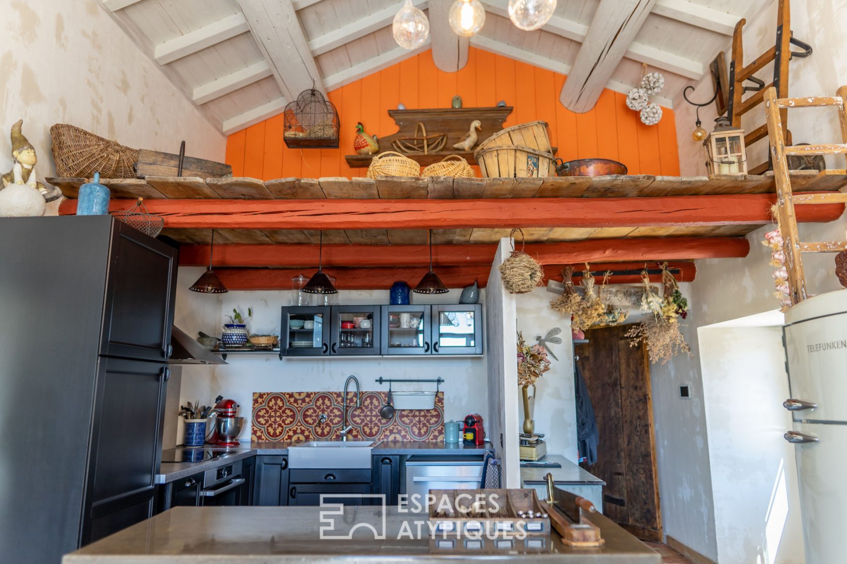 Magnificent renovated farmhouse in the South Ardèche