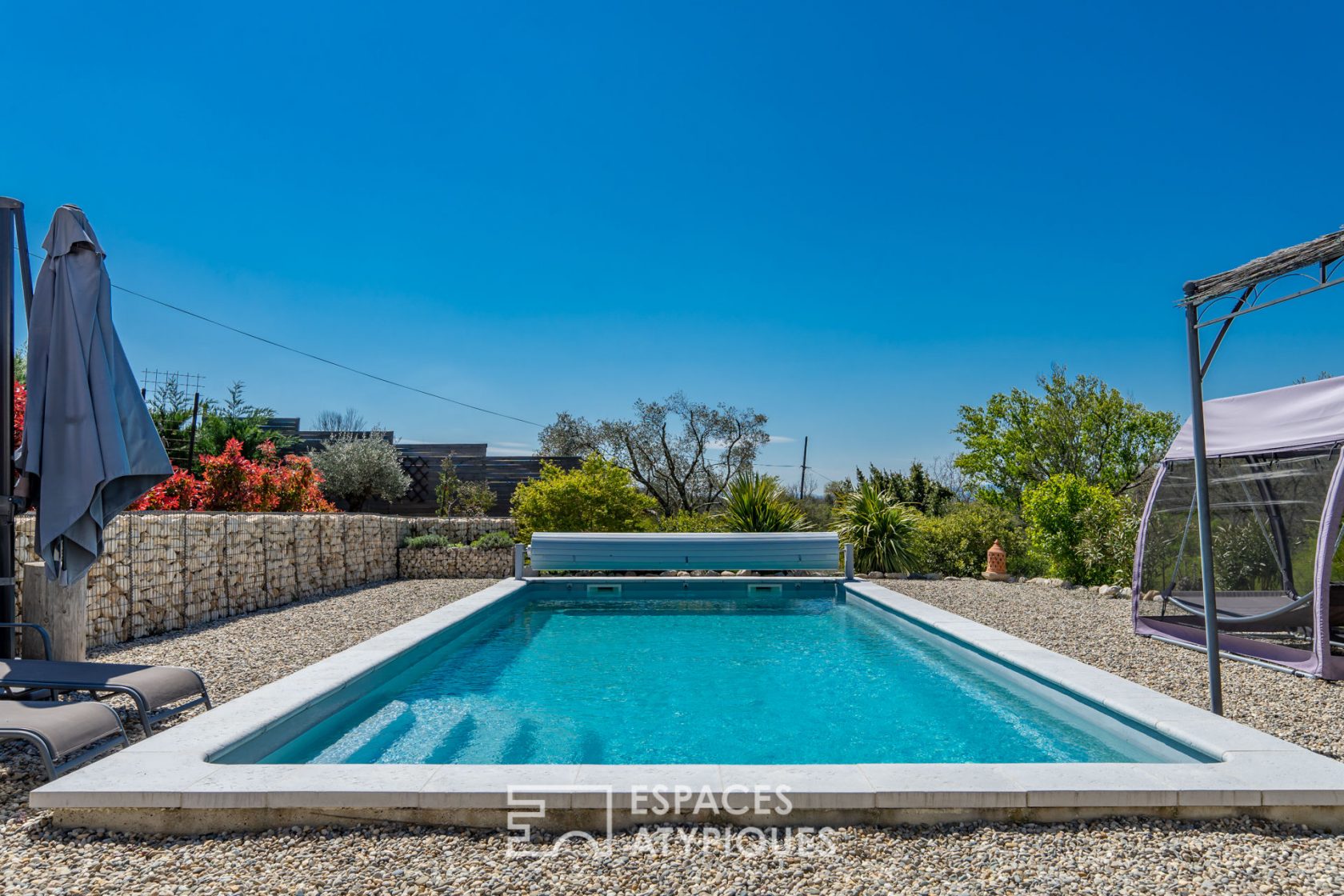 Magnificent renovated farmhouse in the South Ardèche