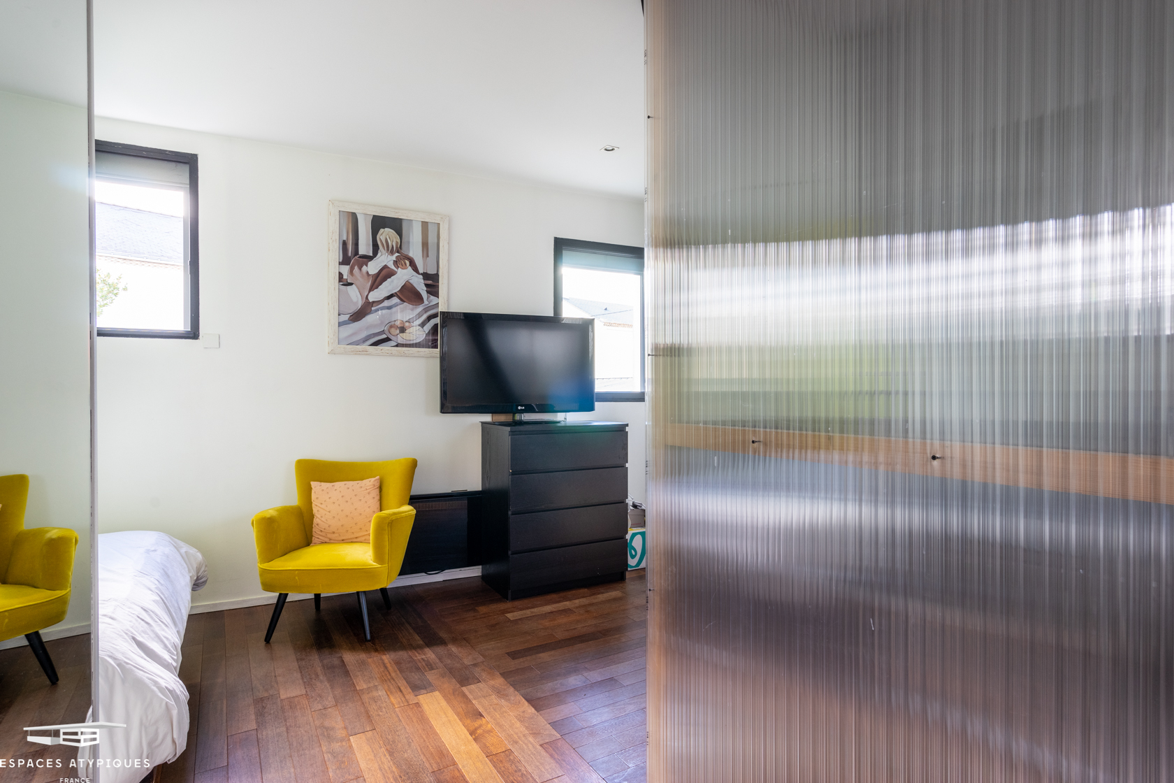 LOFT EN DUPLEX AVEC TERRASSE ET JARDIN