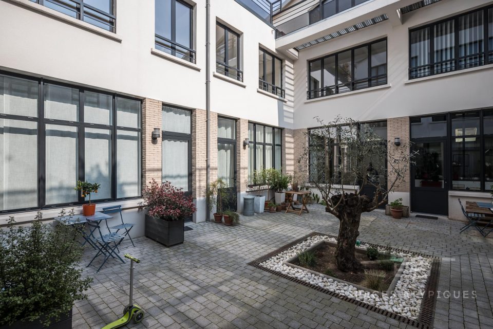 M1698EP-espaces-atypiques-loft-ancienne-usine-paris-20e-02