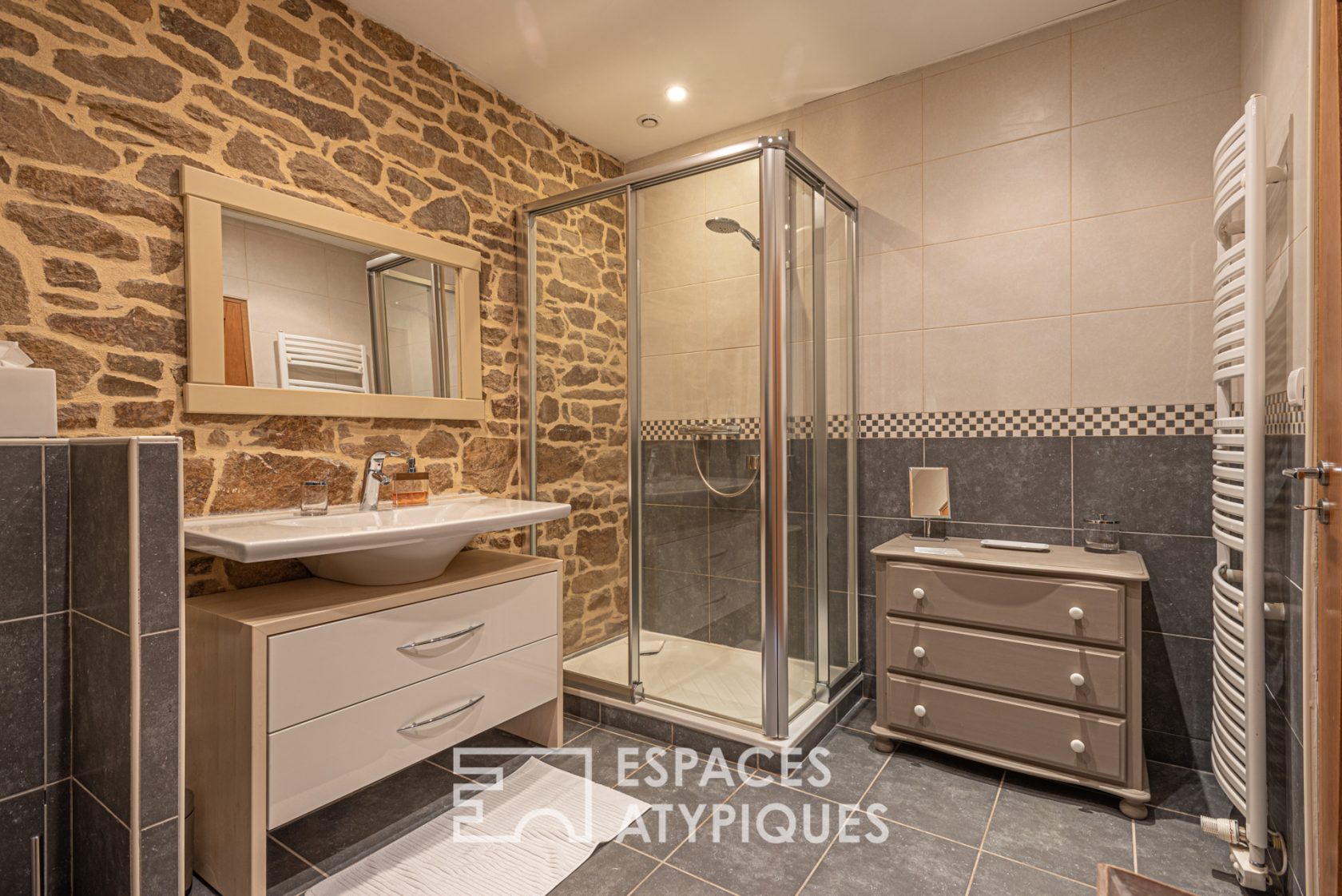 Longère à la rénovation prestigieuse