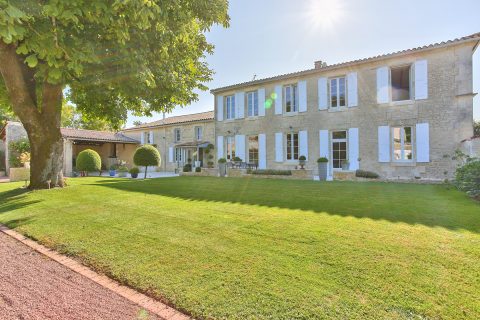 Charentaise de charme aux finitions design