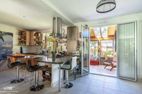 Belle maison familiale dans son écrin de verdure
