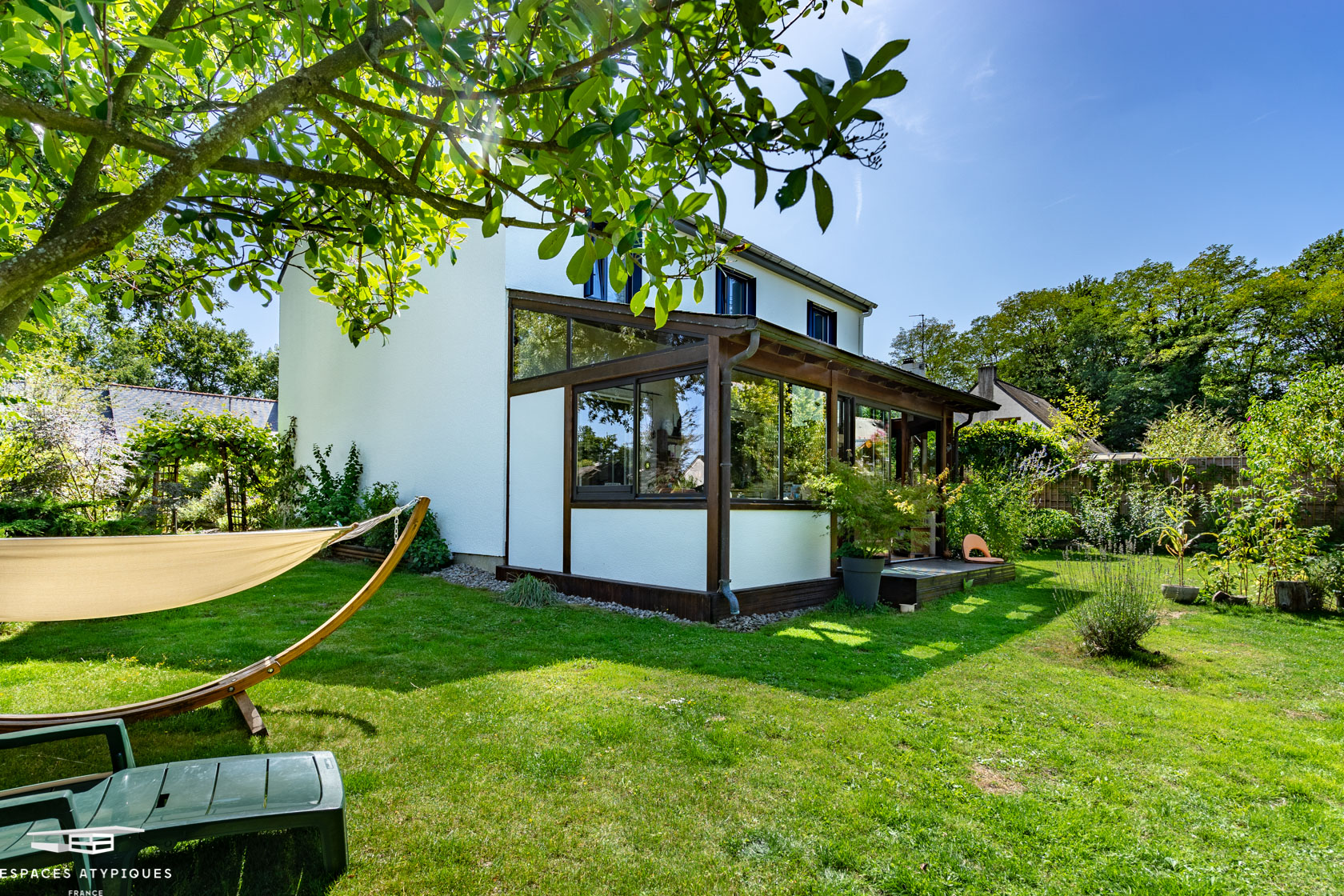 Belle maison familiale dans son écrin de verdure