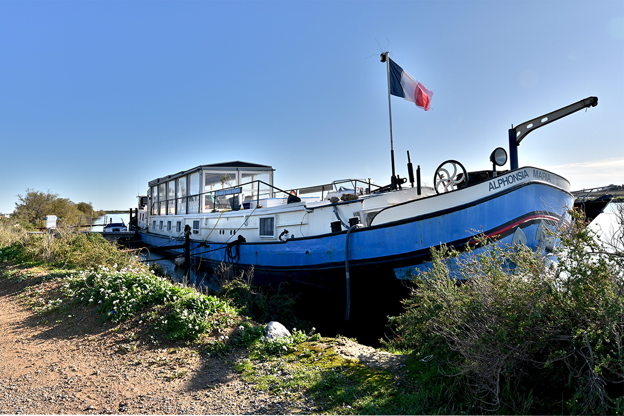 Péniche hollandaise à fort potentiel de rendement