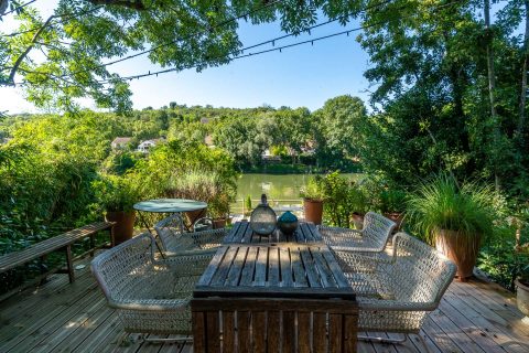 Chalet Norvégien sur une île