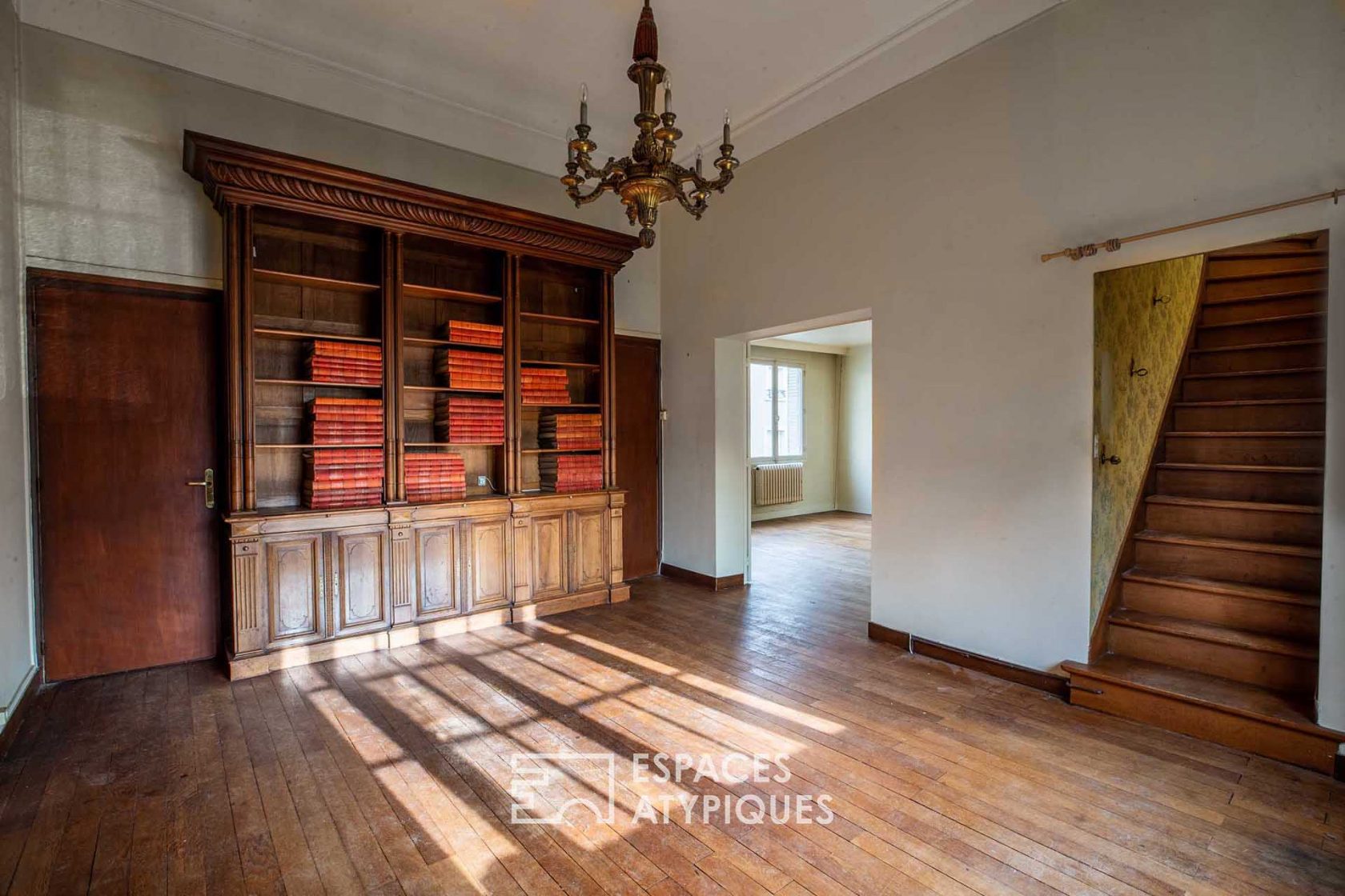 Petite maison de ville à réinterpréter