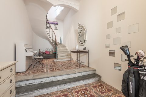 Contemporary triplex close to the Etang de Thau