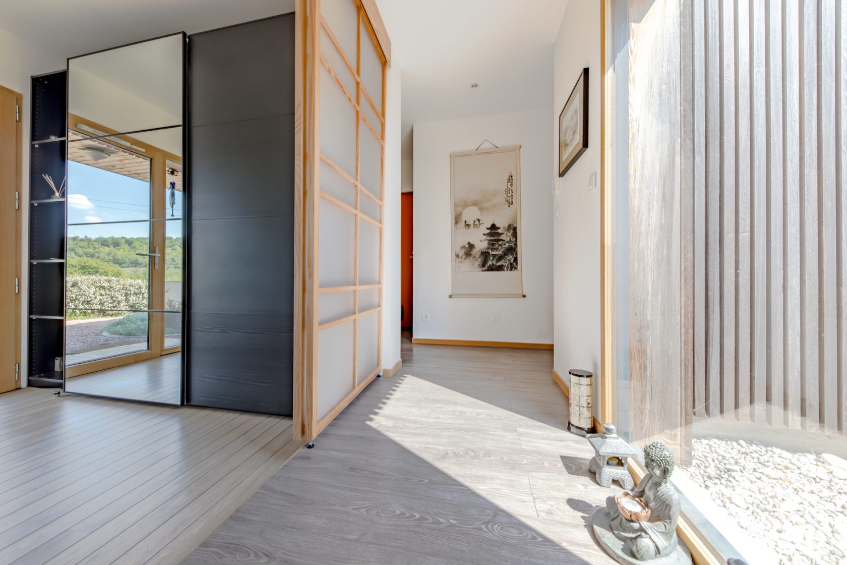 Architectural house in wood frame _ Curves and Singularity